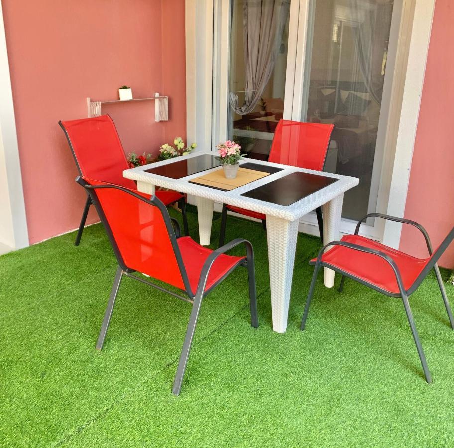 الشقق الفندقية سارتيفي  Petros House المظهر الخارجي الصورة