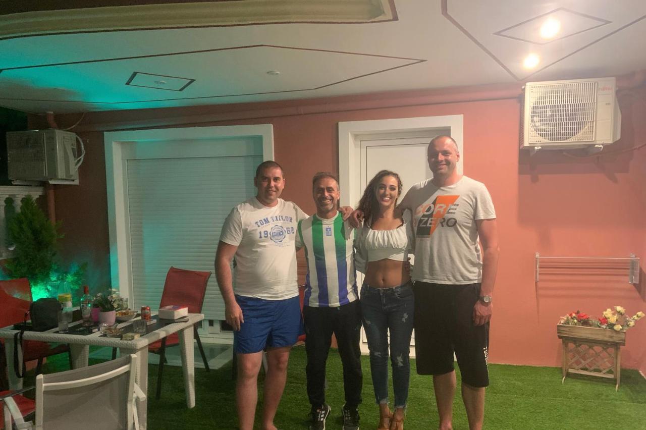 الشقق الفندقية سارتيفي  Petros House المظهر الخارجي الصورة