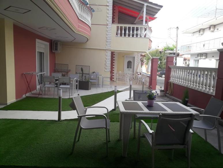 الشقق الفندقية سارتيفي  Petros House المظهر الخارجي الصورة